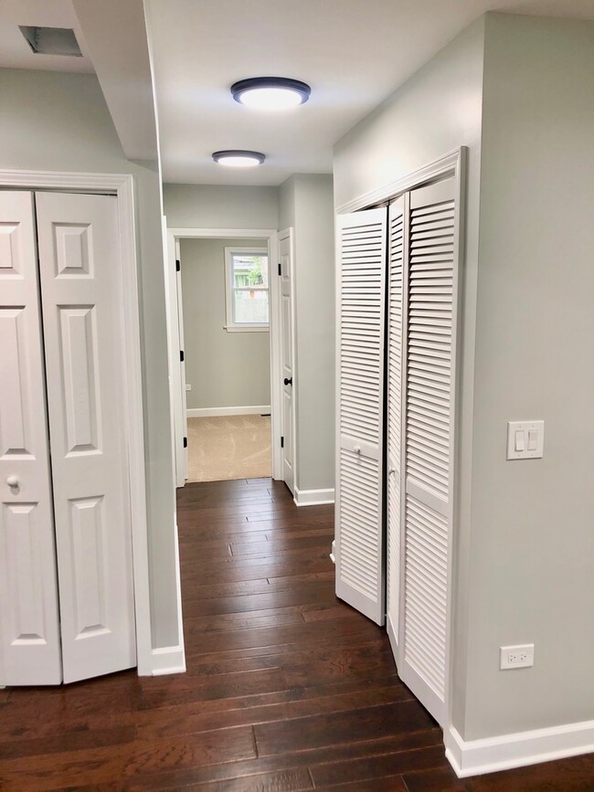 2212 Devonshire Rd, Waukegan, IL 60087 - photo 6