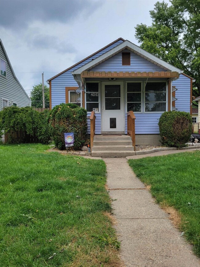 2404 S Ebright St, Muncie, IN 47302 - photo 3