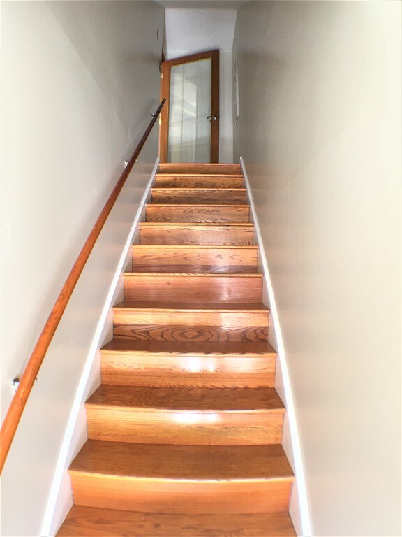 104 Roper St unit A, Lowell, MA 01852 - photo 5