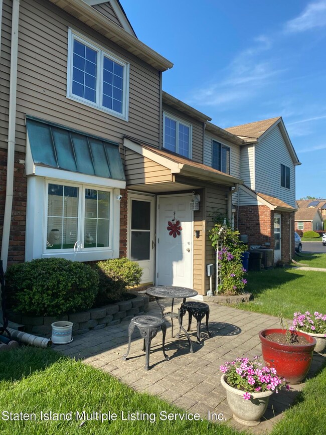 12 Franklin Ln unit B, Staten Island, NY 10306 - photo 2