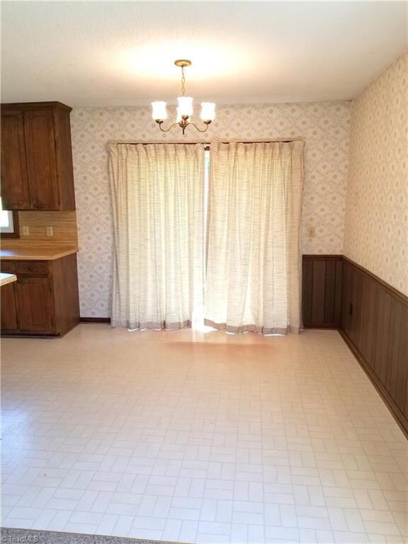 1590 Cliffwood Dr, Asheboro, NC 27205 - photo 5