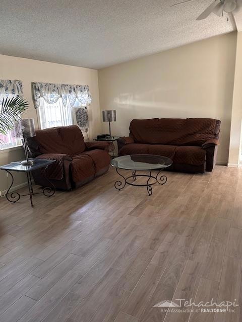 600 S Dennison Rd unit 27, Tehachapi, CA 93561 - photo 4