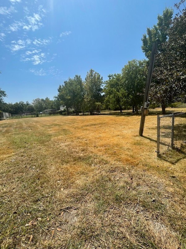 2502 Lone Oak Rd, Houston, TX 77093 - photo 3