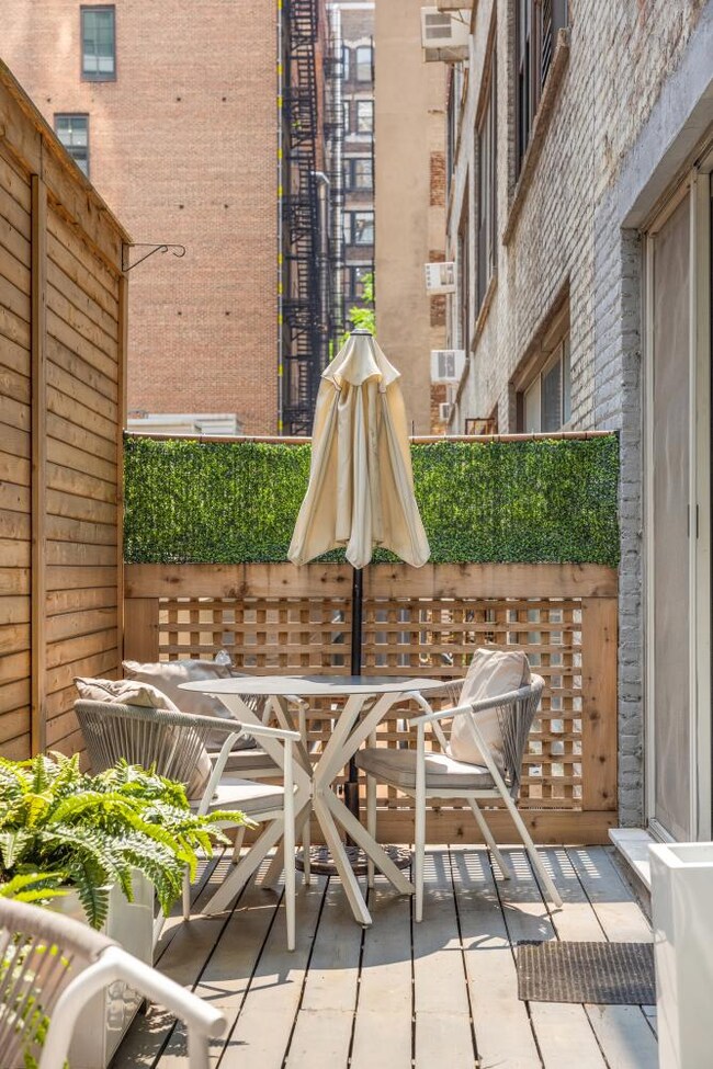 21 E 22nd St unit 2B, New York, NY 10010 - photo 5