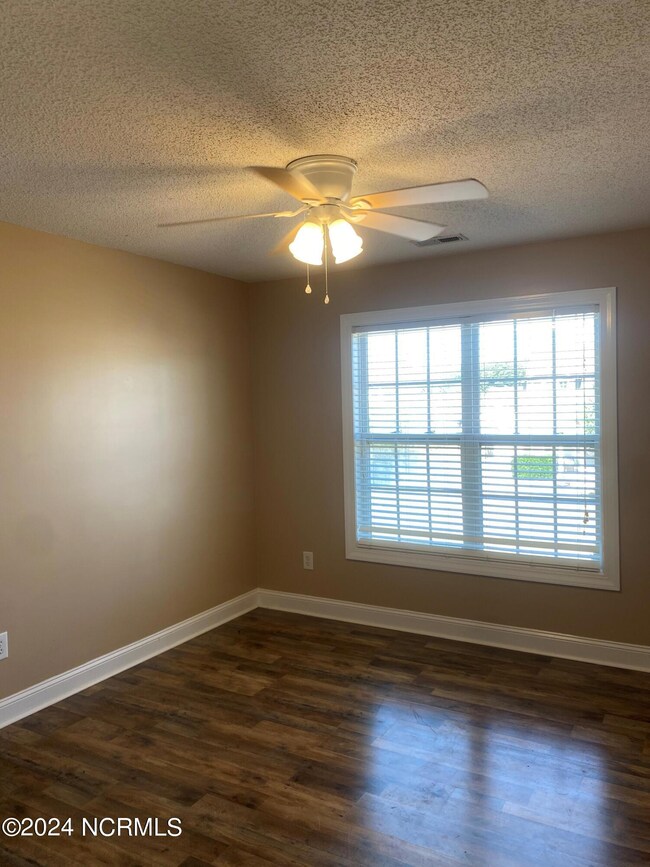 2309 Sadler Dr unit A, Winterville, NC 28590 - photo 4