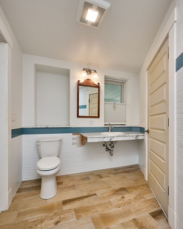 139 Main St, Shelburne Falls, MA 01370 - photo 4