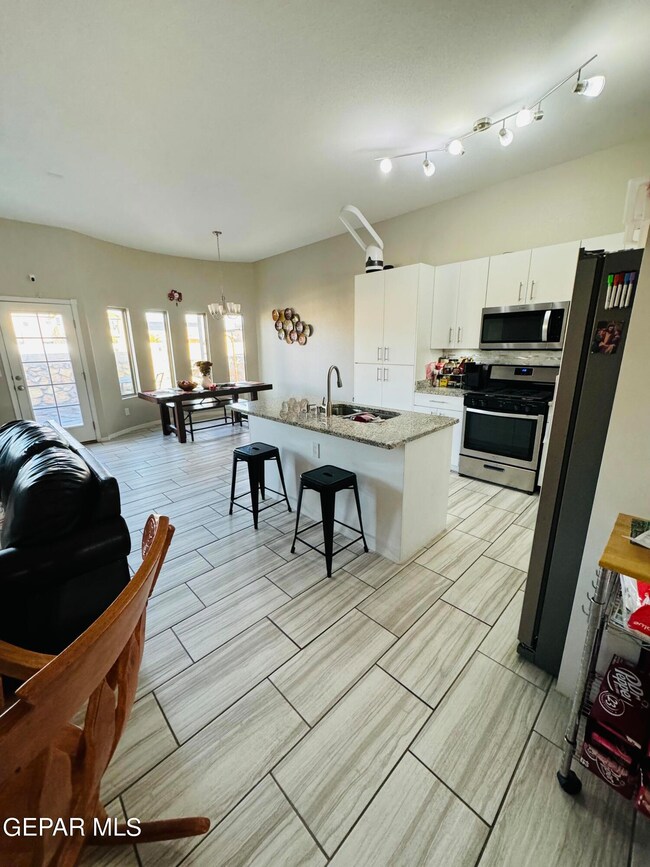 776 Lemington St, El Paso, TX 79928 - photo 4