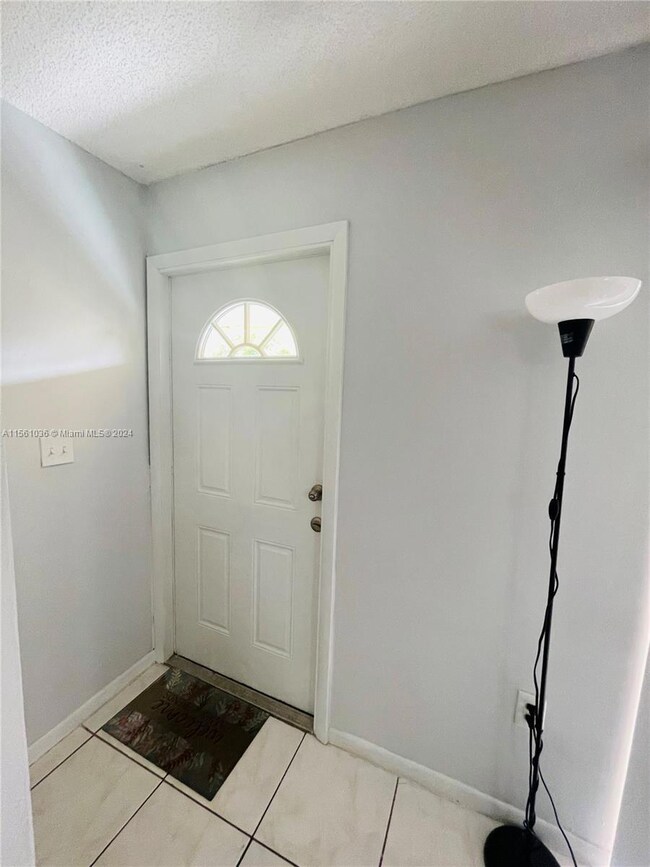 15480 SW 82nd Ln unit 222, Miami, FL 33193 - photo 5