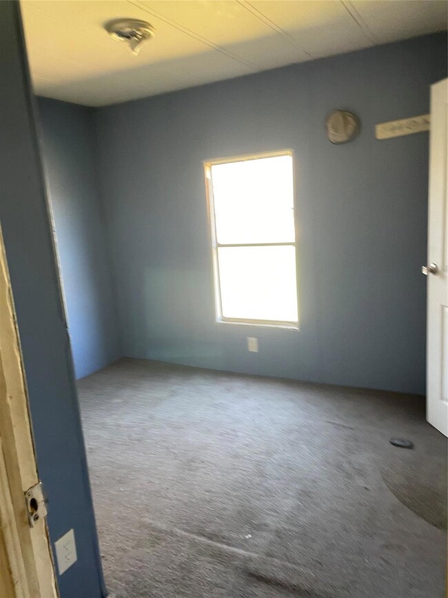 7221 Comanche Trail, Weatherford, TX 76087 - photo 4