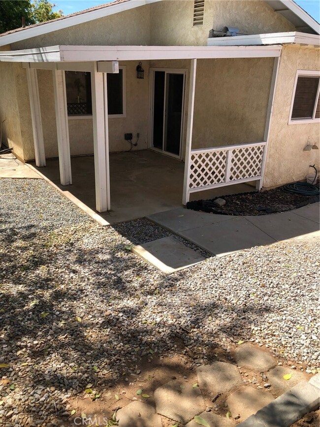 5415 Ellen Way, Banning, CA 92220 - photo 7