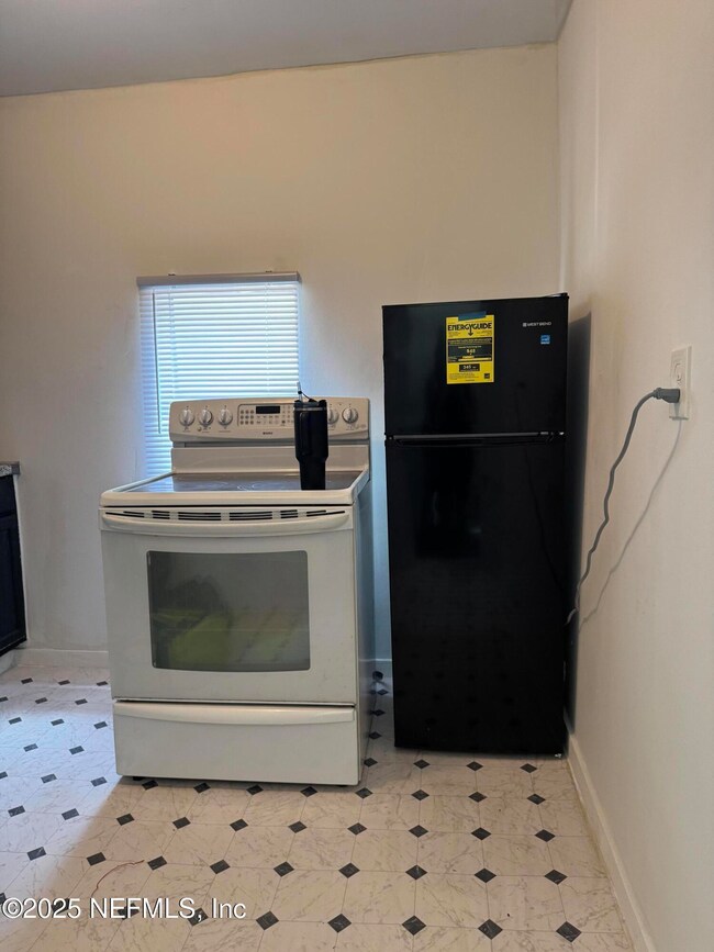 946 Spearing St, Jacksonville, FL 32206 - photo 7