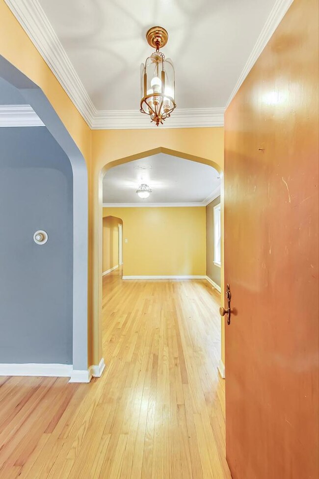 6128 N Francisco Ave, Chicago, IL 60659 - photo 4