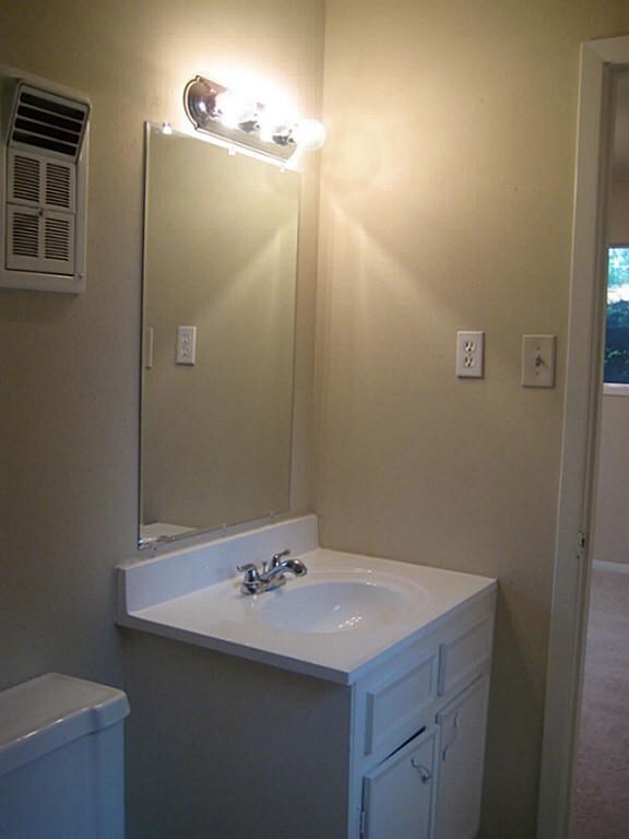 1315 Twin Falls Rd, Houston, TX 77088 - photo 6