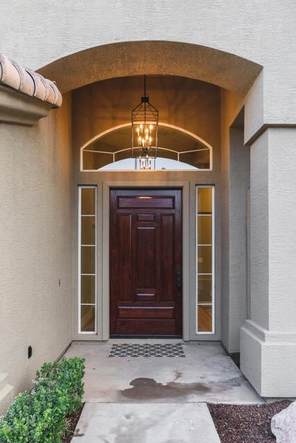 Exterior Front Entry