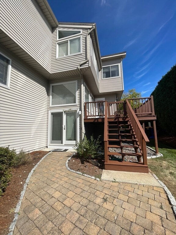 345 Captain Eames Cir unit 345, Ashland, MA 01721 - photo 3