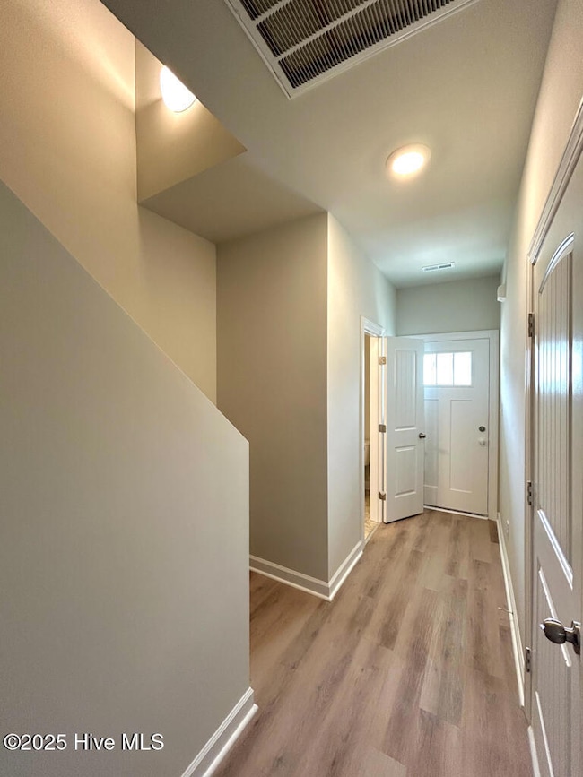 111 Crab Claw Spit Ln, Jacksonville, NC 28546 - photo 4