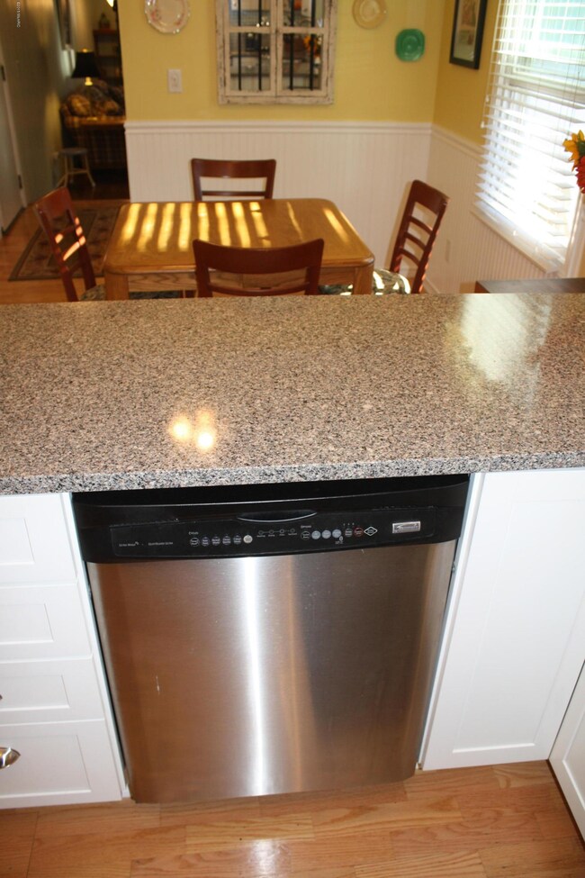 5113 Wembley Ct SW, Wyoming, MI 49509 - photo 7