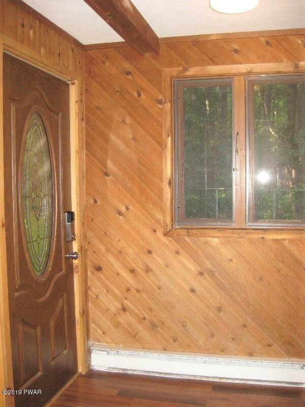 211 Basswood Dr, Hawley, PA 18428 - photo 3