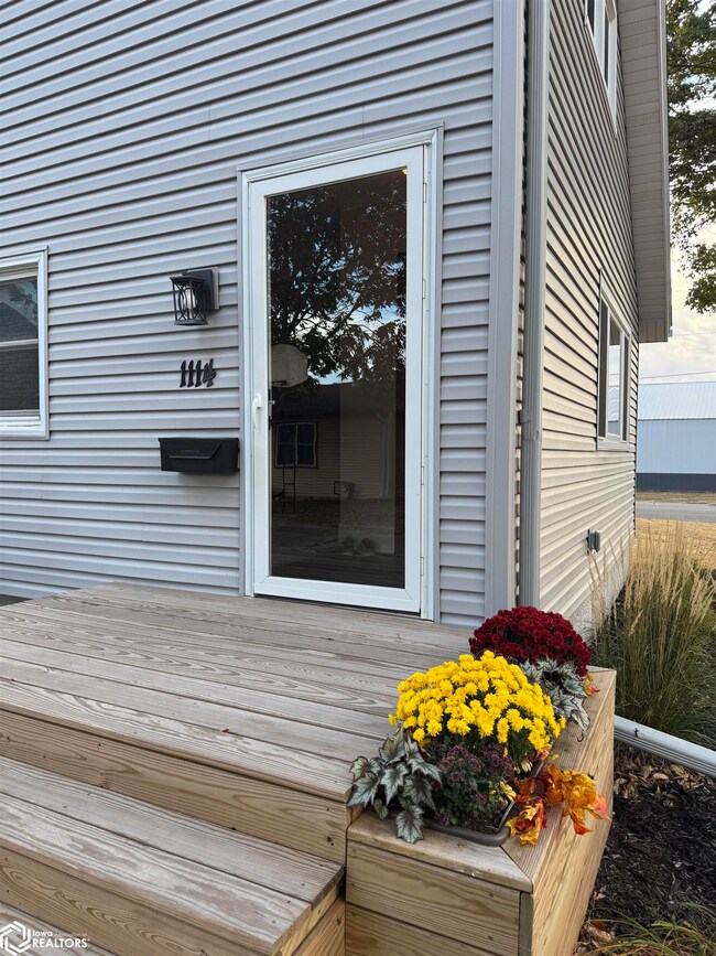 1114 7th Ave N, Humboldt, IA 50548 - photo 4
