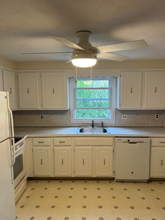 78 Baker St unit 1, Belmont, MA 02478 - photo 2