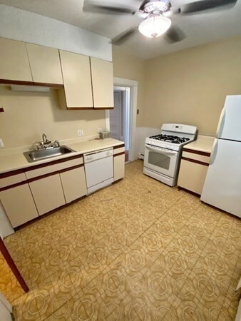 104 Putnam St, Quincy, MA 02169 - photo 7
