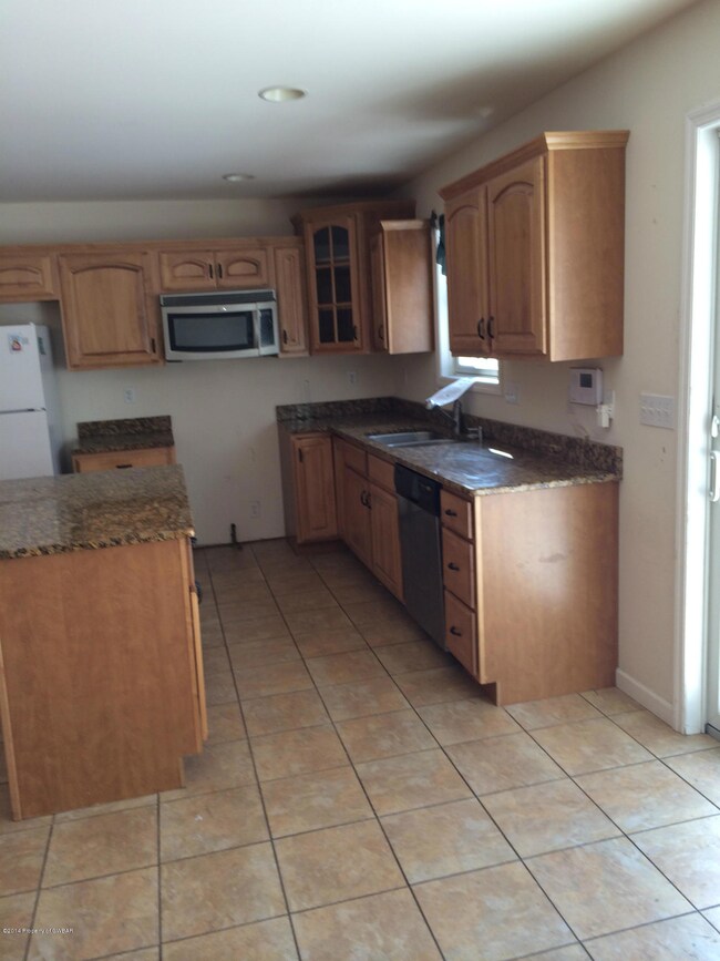 42 Aleksander Blvd, Mountain Top, PA 18707 - photo 6