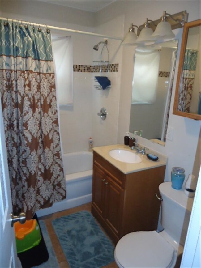 unlisted-address, Davenport, IA 52806 - photo 4