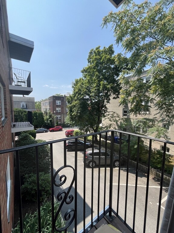 39 Englewood Ave unit 18, Brighton, MA 02135 - photo 7