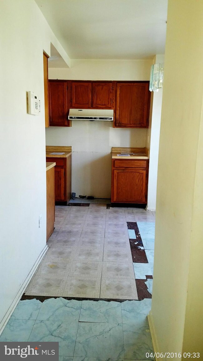 7030 Palamar Terrace, Lanham, MD 20706 - photo 5