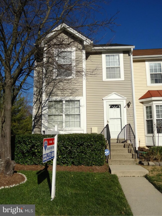 1712 Amberfield Ct, Crofton, MD 21114 - photo 2