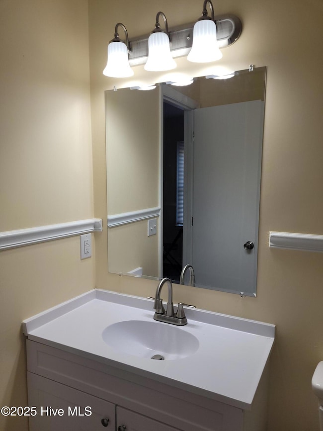 4419 Hall Bath