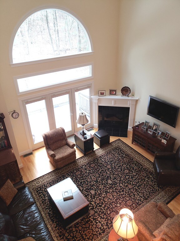 64 Vail Dr, Franklin, MA 02038 - photo 5