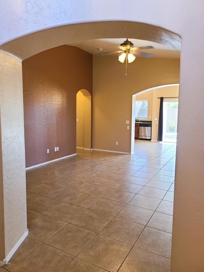 4-front entry-LR