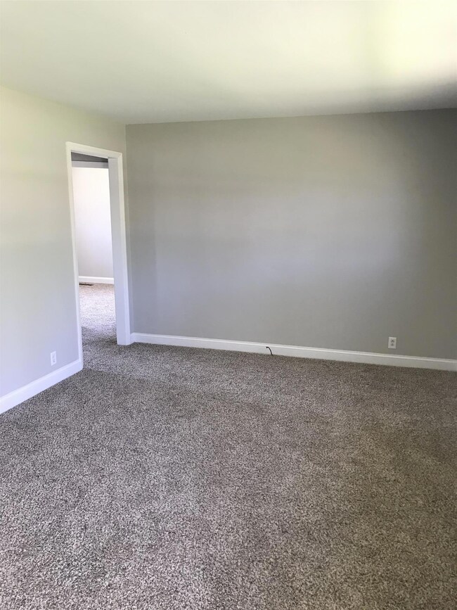 713 B Kent Dr, Lebanon, TN 37087 - photo 3