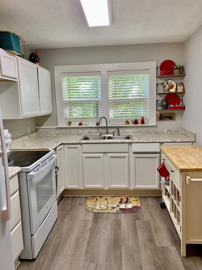 2917 Woodlawn Ave NW, Cleveland, TN 37312 - photo 4