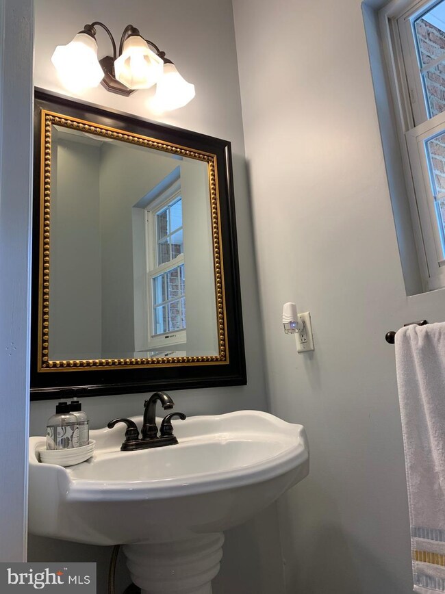 122 Moore St, Moorestown, NJ 08057 - photo 6