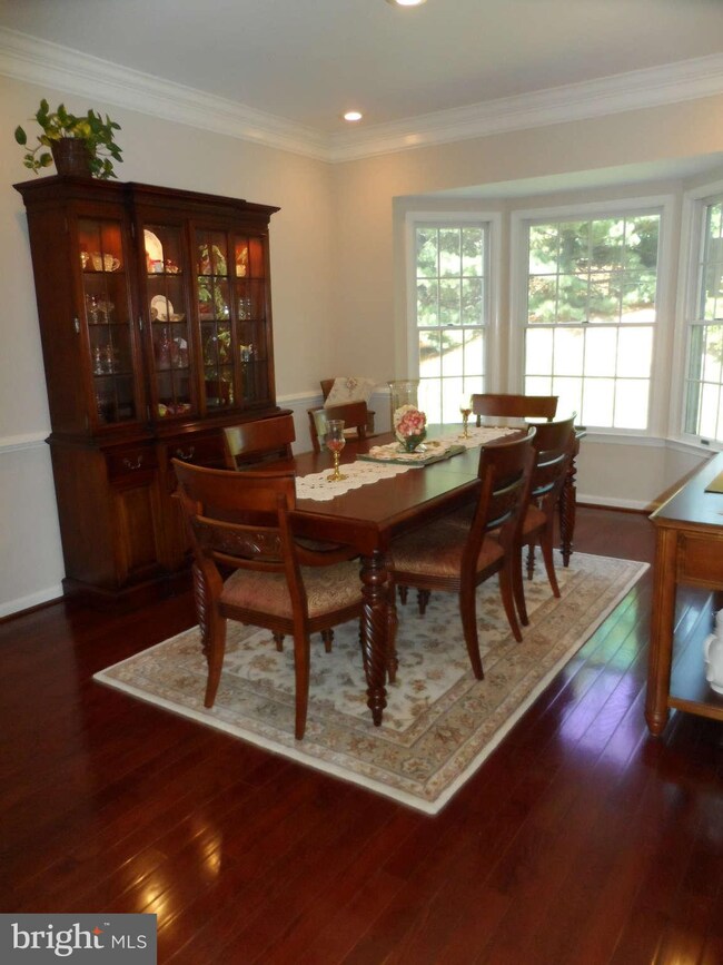 3700 Millpond Ct, Fairfax, VA 22033 - photo 6