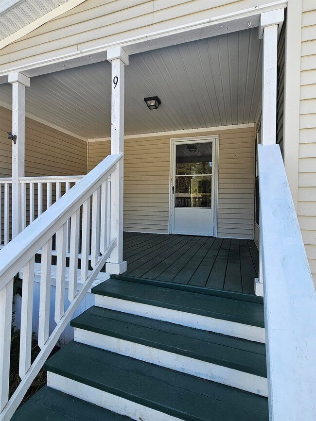 9 Diamondback Dr, Rochester, NH 03868 - photo 2