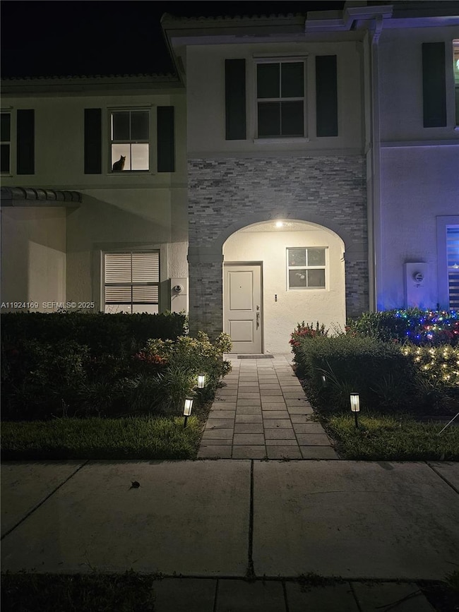 2637 SE 17th St, Homestead, FL 33035 - photo 4