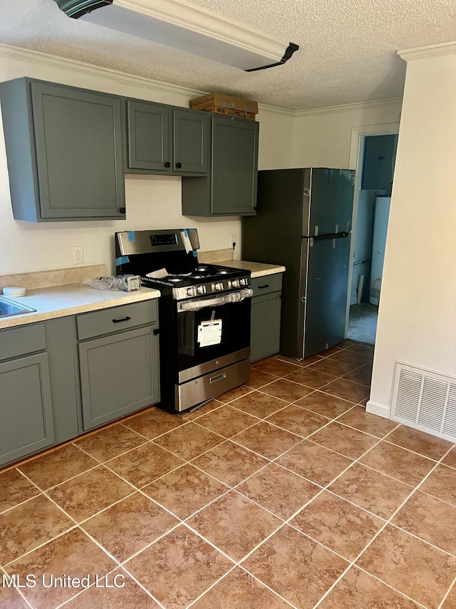 1406 Polk Ave, Pascagoula, MS 39567 - photo 6