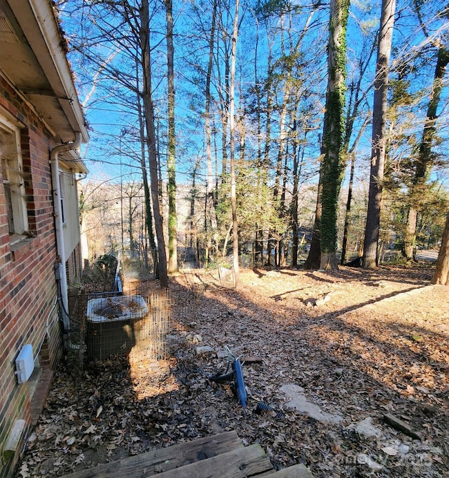 126 Gwyn St, North Wilkesboro, NC 28659 - photo 5