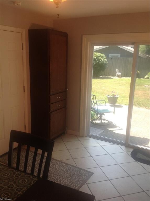 6188 Larkhall Dr, Madison, OH 44057 - photo 6