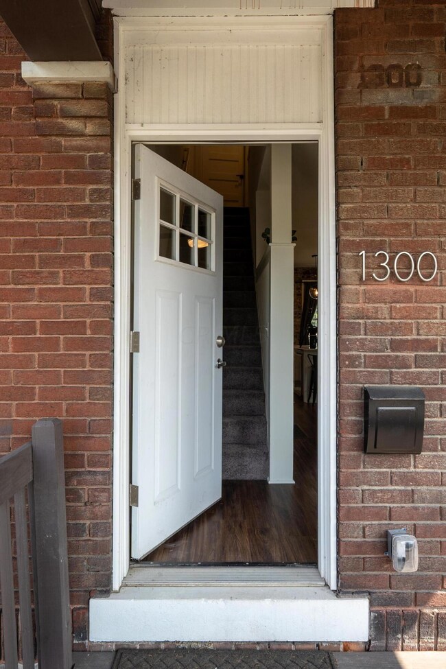 1300 Parsona Ave 2
