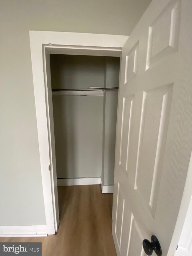 617 New York St, Dunmore, PA 18509 - photo 7