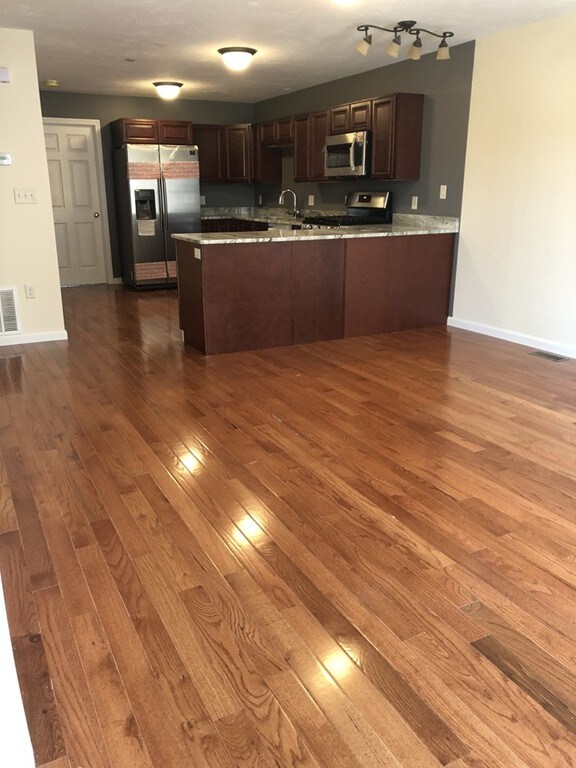 407 Cambridge St unit B9, Worcester, MA 01610 - photo 6