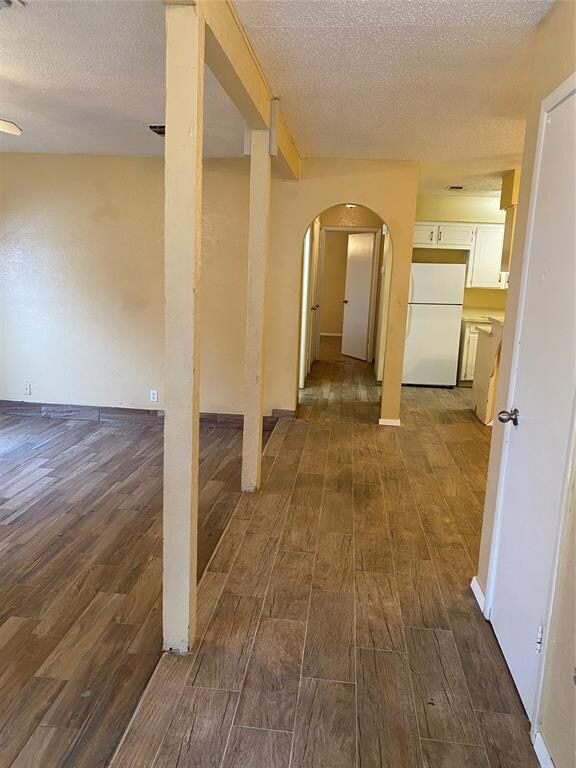 614 Billie Ruth Ln, Hurst, TX 76053 - photo 2