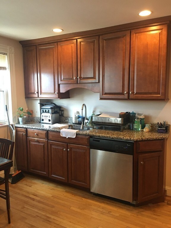 1582 Centre St unit 1, Boston, MA 02131 - photo 2