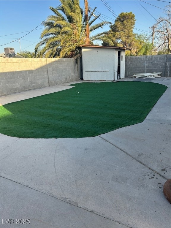 2521 Lenna St, Las Vegas, NV 89102 - photo 3