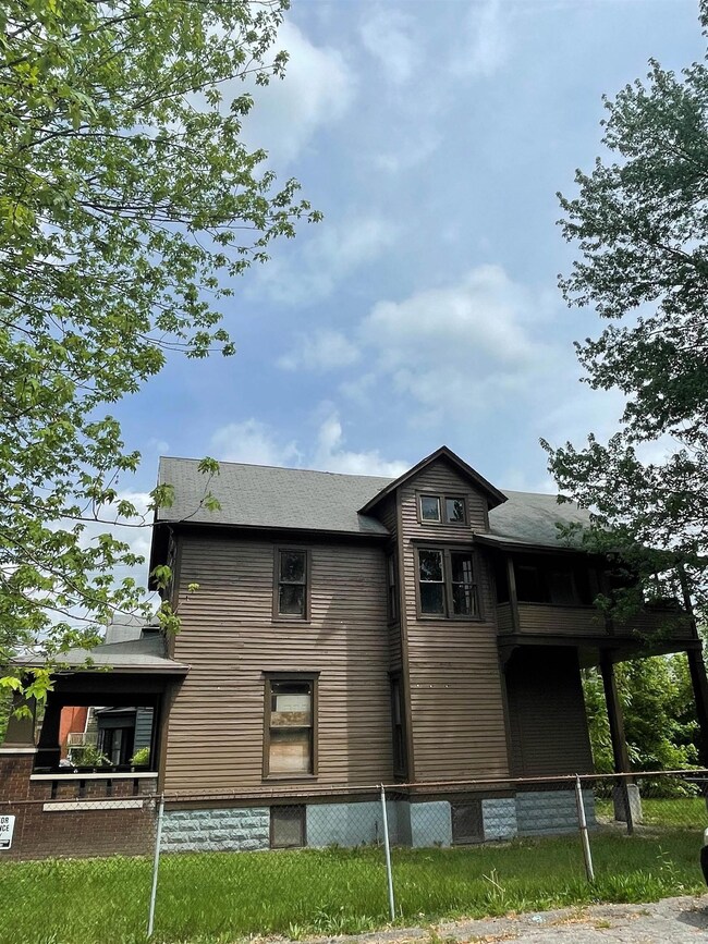 2323 Webster St, Fort Wayne, IN 46807 - photo 3