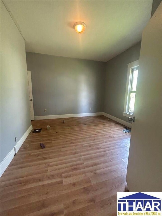 2012 N 22nd St, Terre Haute, IN 47804 - photo 4